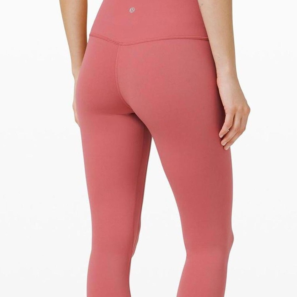 Lululemon size 4 Align Cropped Leggings Salmon Pink